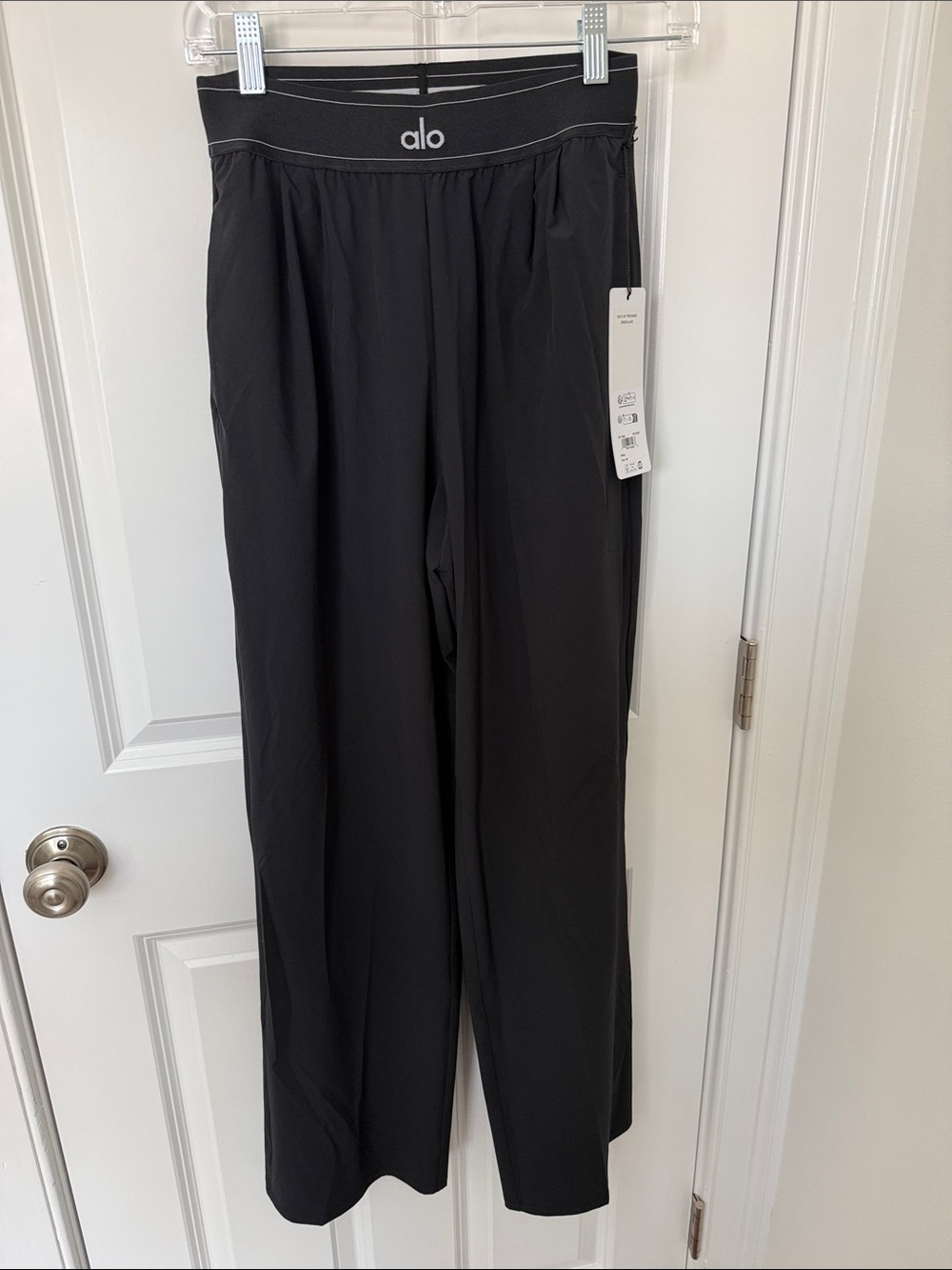 NWT Alo suit up trouser (regular)